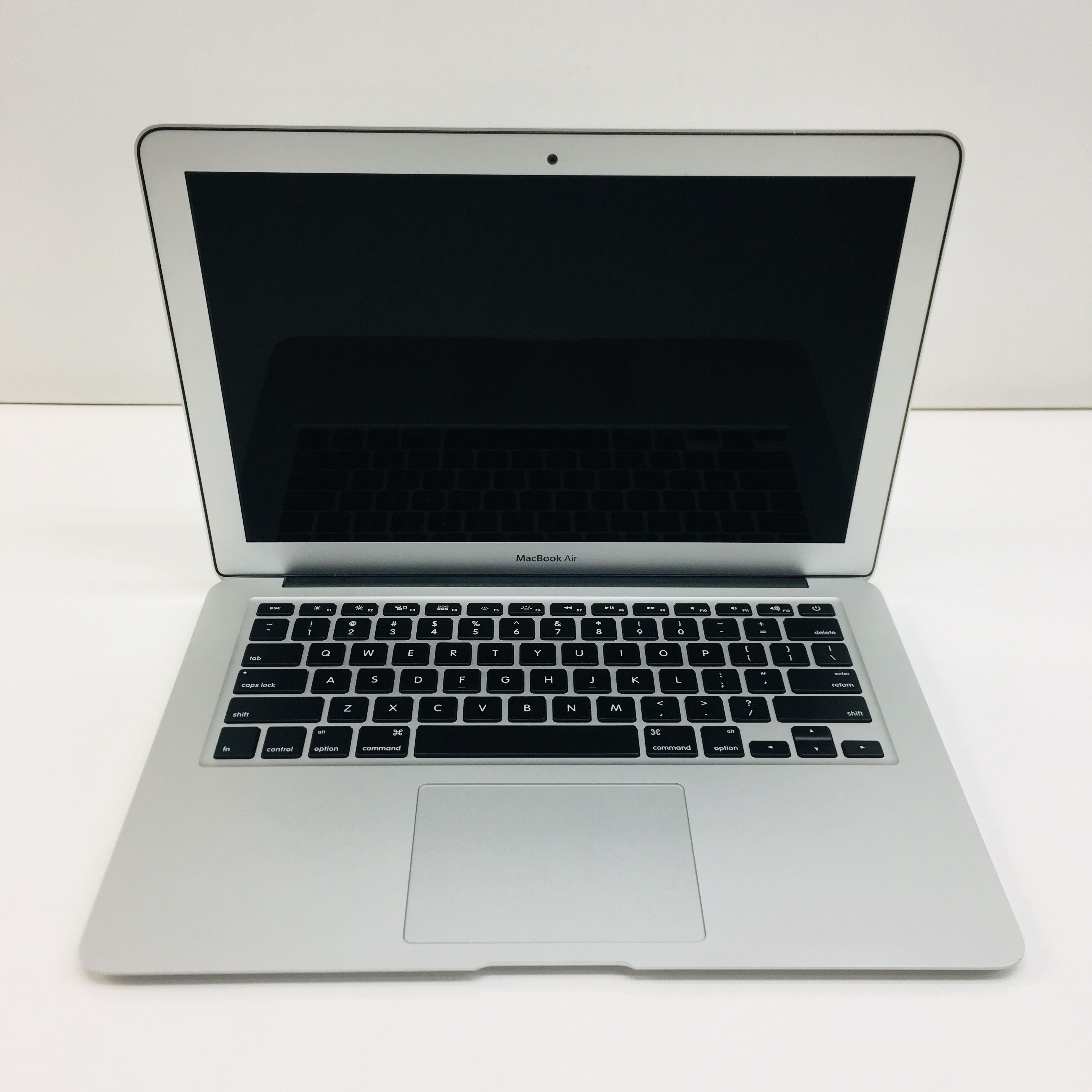 Fully Refurbished MacBook Air 13" Early 2014 Intel Core i5 1.4 GHz / 4